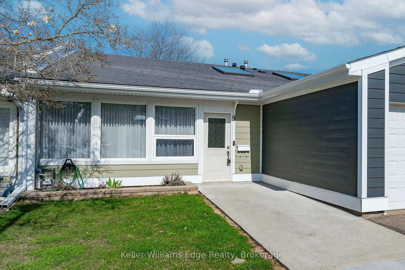 9 Gates Lane, Hamilton, L9B 1T8 | Image 2