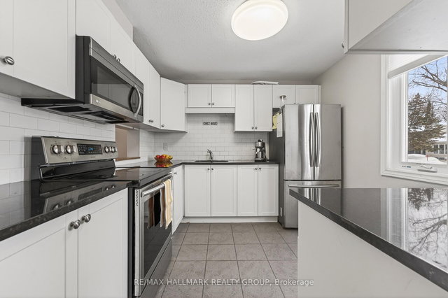 1126 Grenoble Crescent