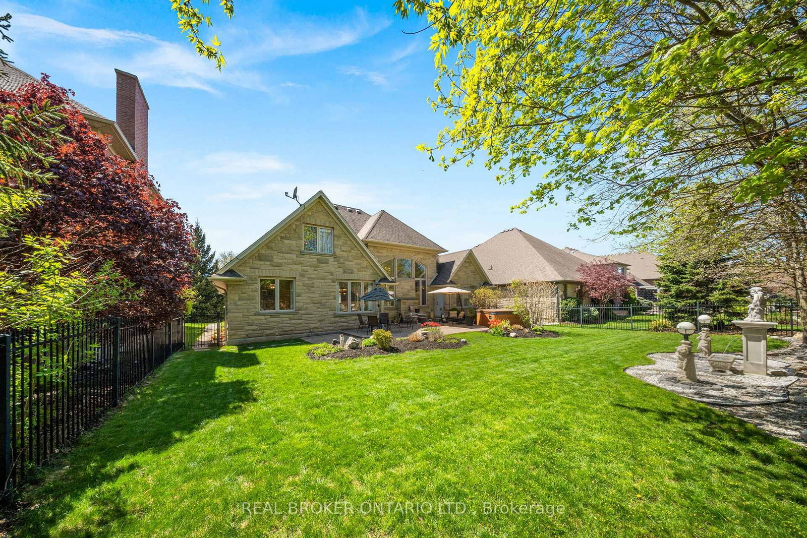 215 Black Maple Court - Photo 40