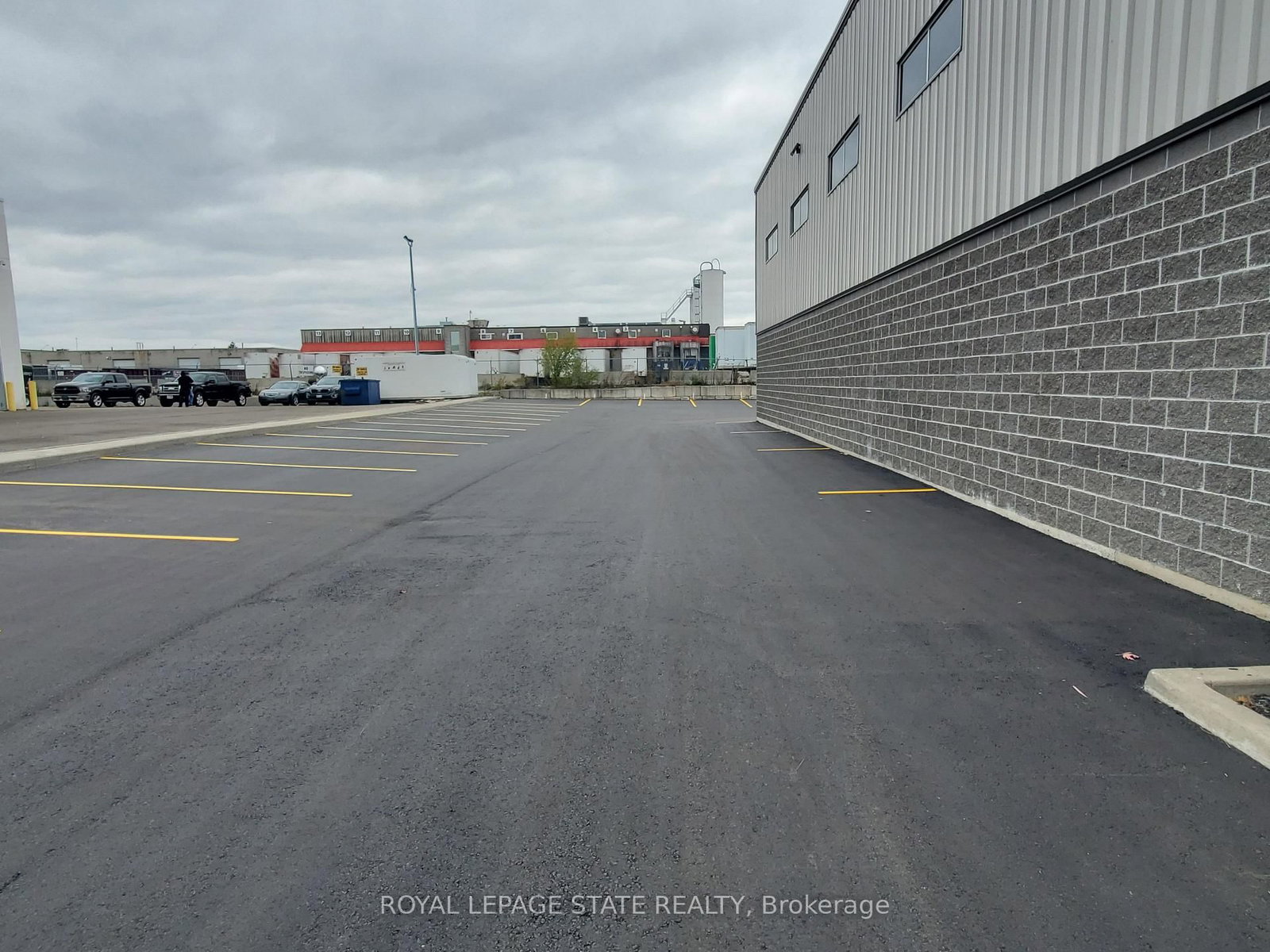 44 DITTON Road - Photo 4