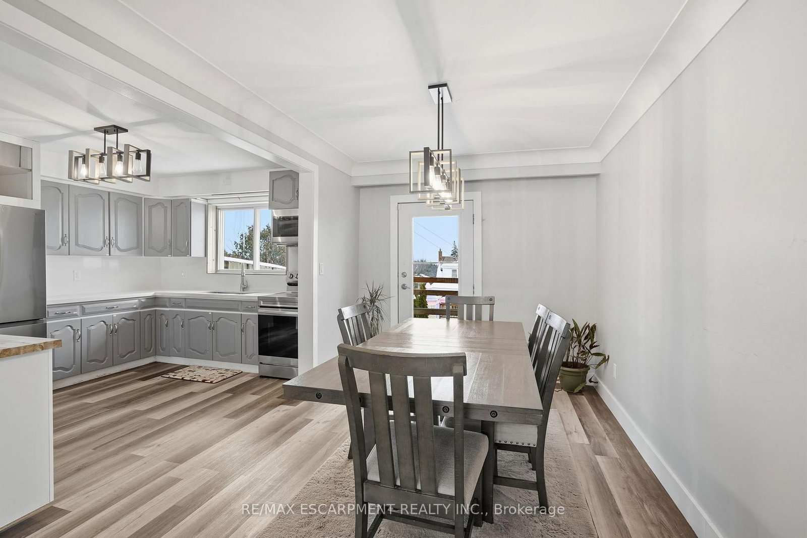 Detached House for lease at UPPER-79 Kimberly Drive, Hamilton, Ontario, L8K 4K7 - Rosedale - MLS: X12782516