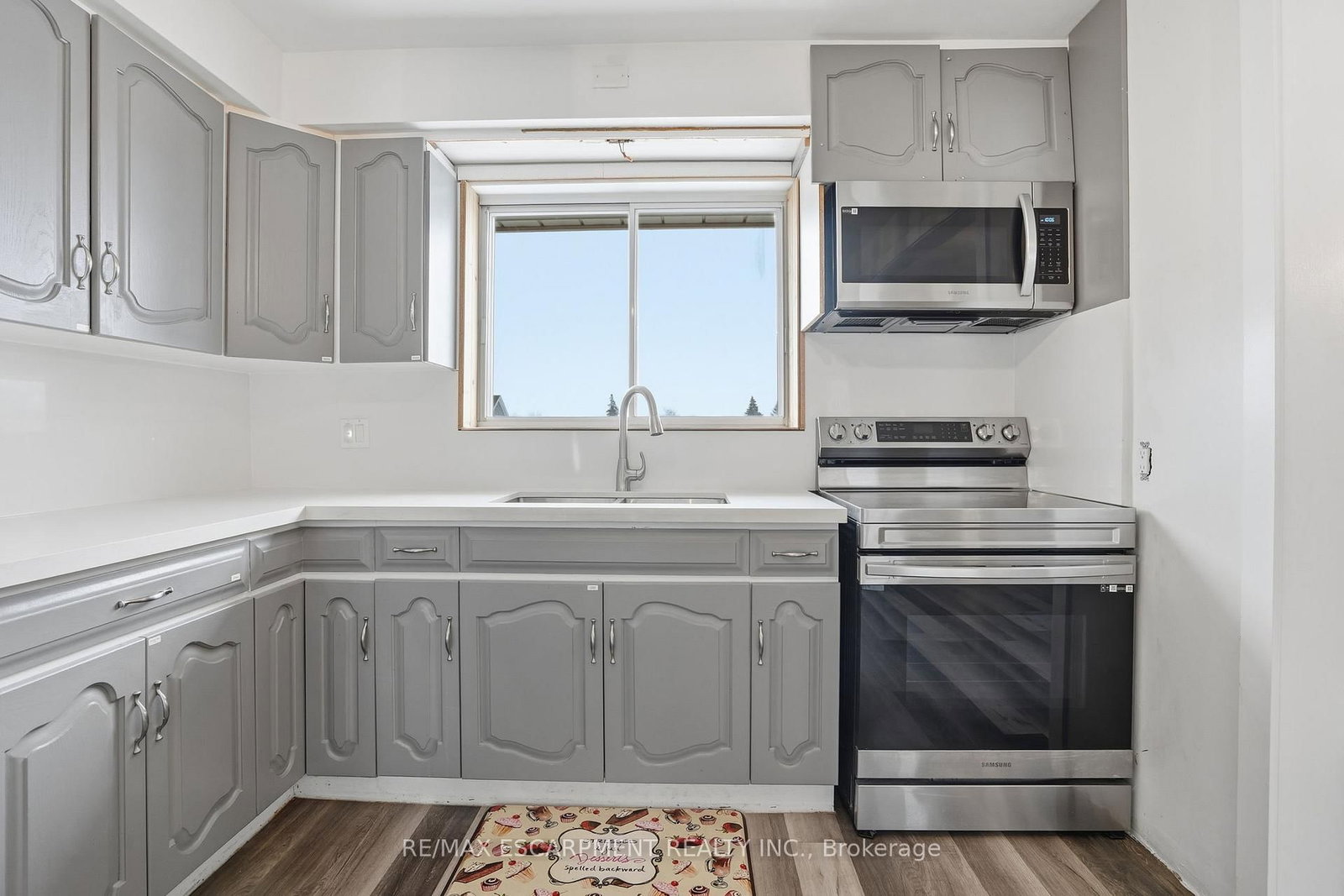 Detached House for lease at UPPER-79 Kimberly Drive, Hamilton, Ontario, L8K 4K7 - Rosedale - MLS: X12782516