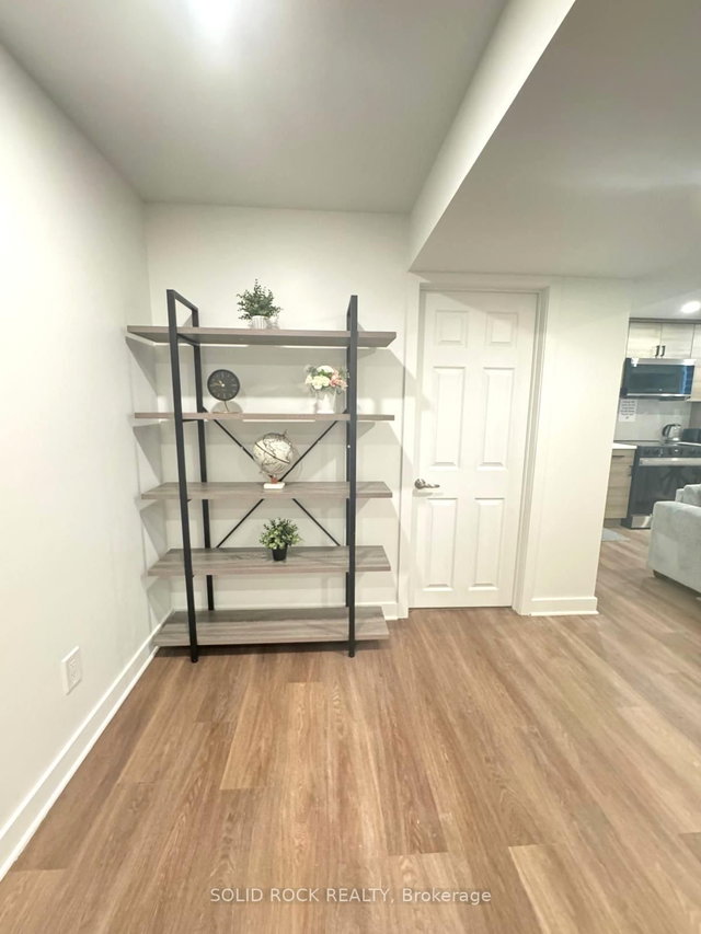 B - 1117 Apolune Street N N