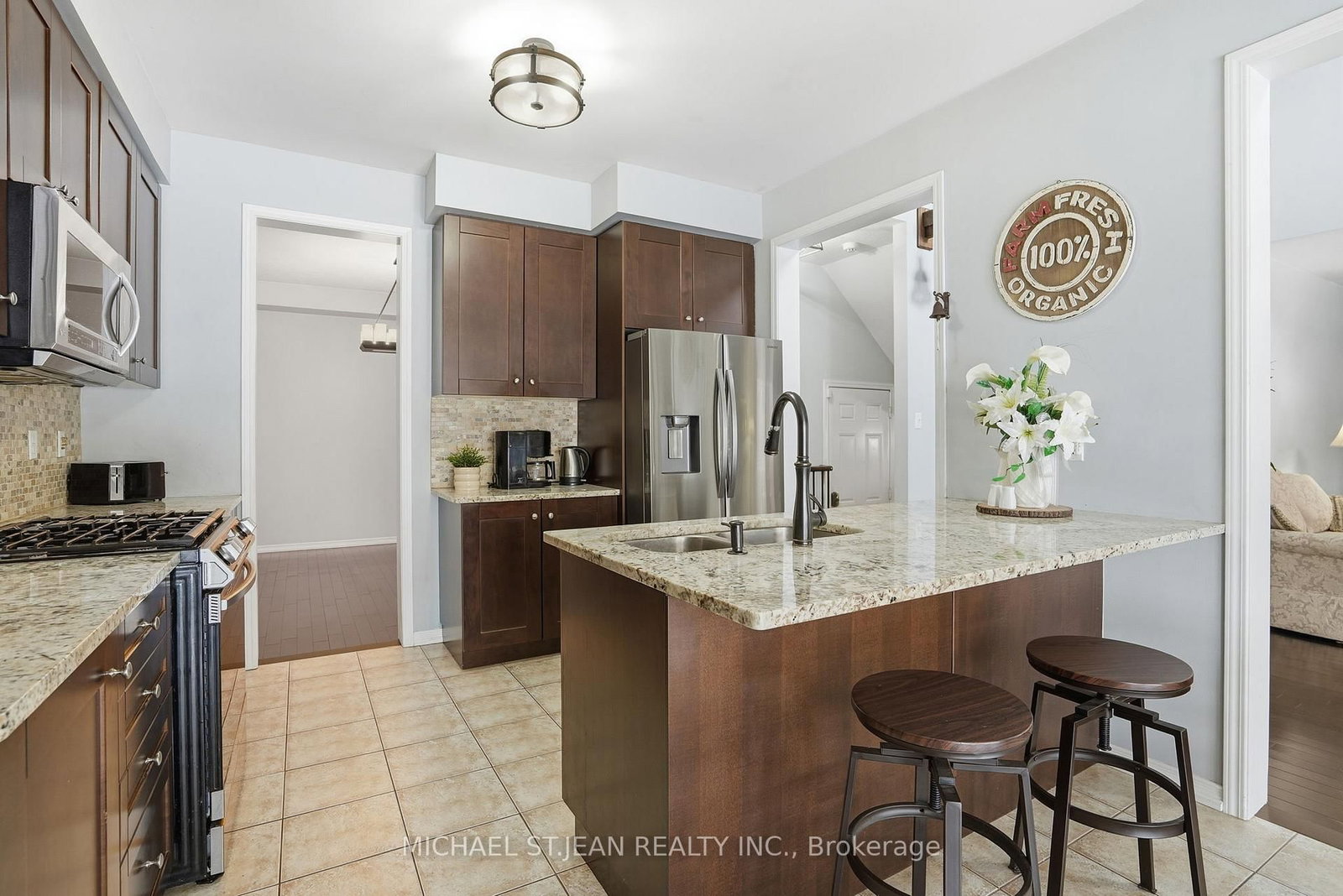 Detached House for sale at 63 Fowler Drive, Hamilton, Ontario, L0R 1C0 - Binbrook - MLS: X12782834