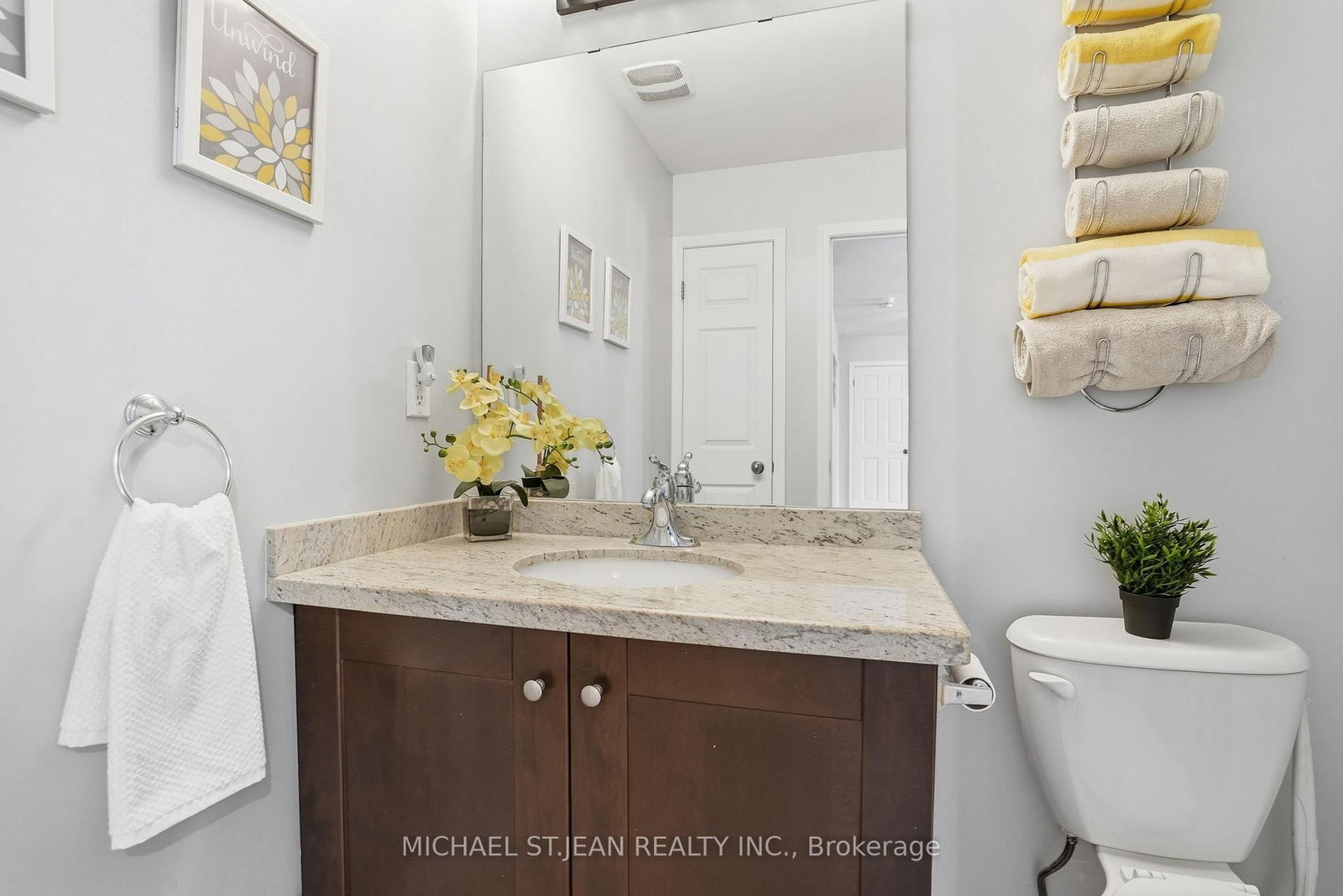 Detached House for sale at 63 Fowler Drive, Hamilton, Ontario, L0R 1C0 - Binbrook - MLS: X12782834