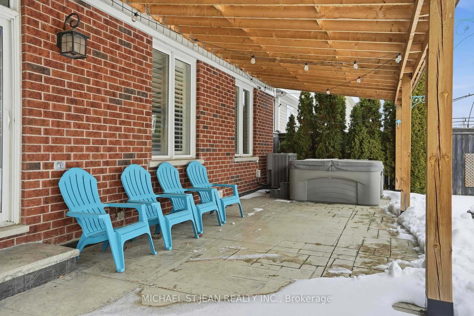 Detached House for sale at 63 Fowler Drive, Hamilton, Ontario, L0R 1C0 - Binbrook - MLS: X12782834