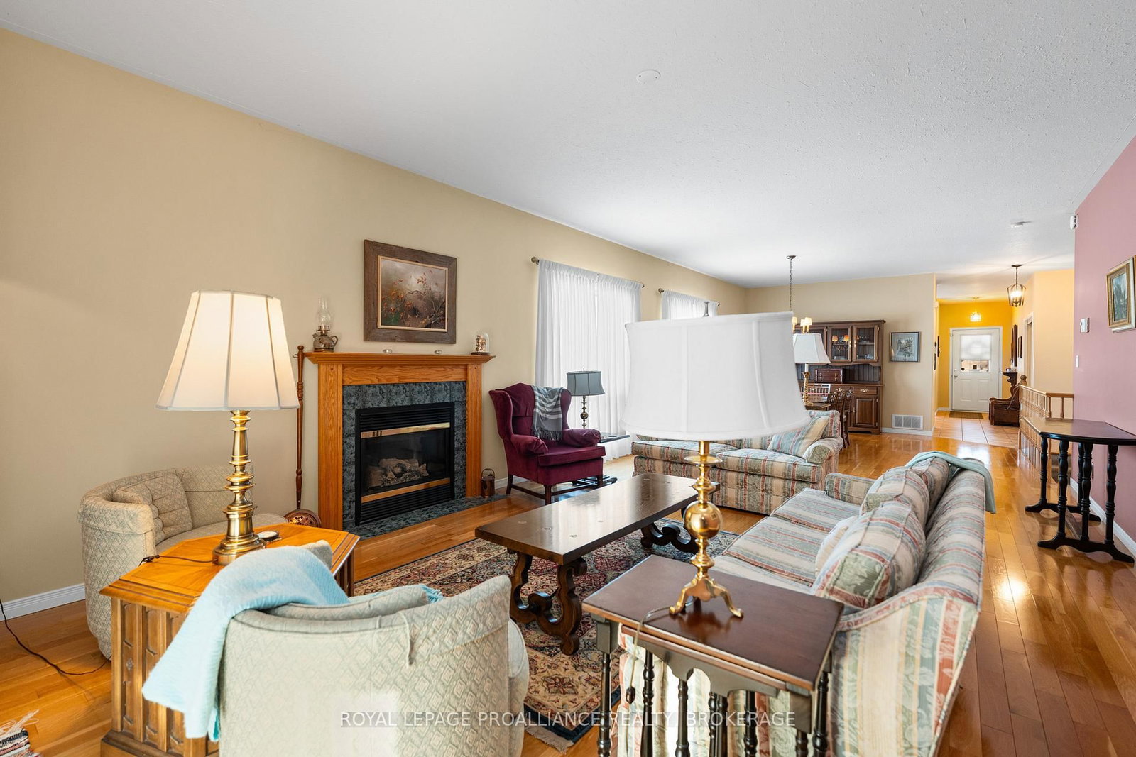 Listing Image 16