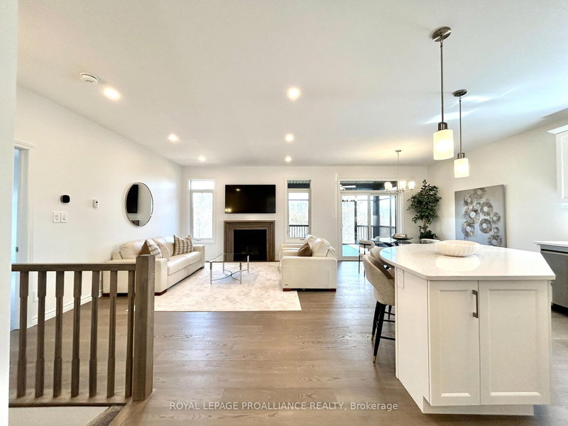 134 Stonecrest Blvd, Quinte West, K8R 0B4 | Image 2