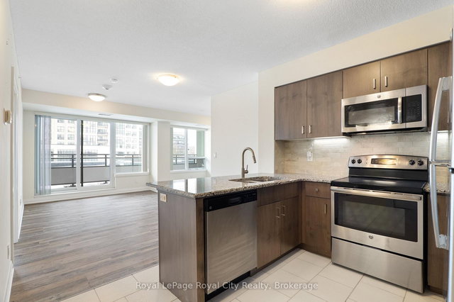 #406 - 53 Arthur Street