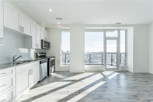 1208 - 100 Garment Street