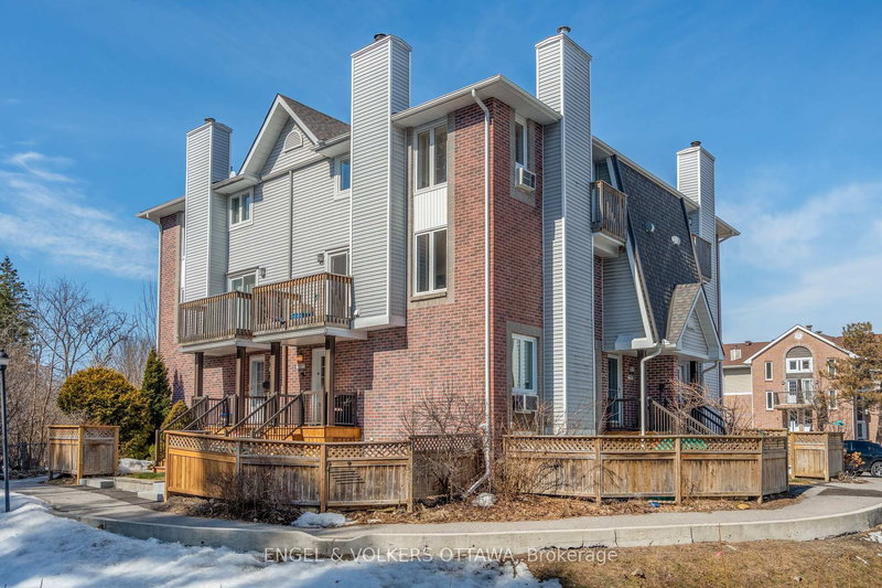 home for lease on 7-5 Timberview Way