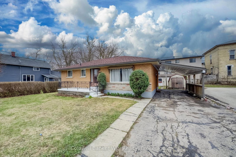 130 King St E, Wellington North, N0G 2L2 | Image 2