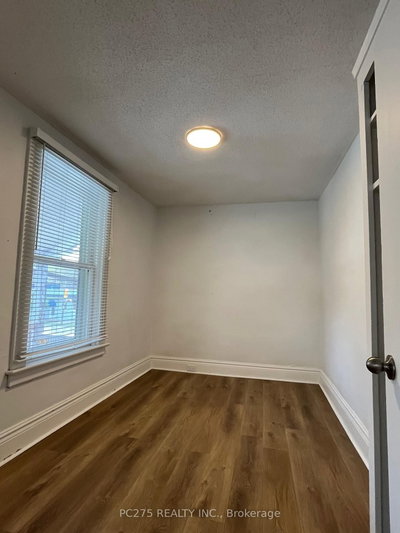 185 Brock Street N • Sarnia, ON photo 8