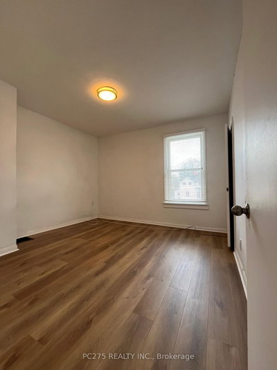 185 Brock Street N • Sarnia, ON photo 9