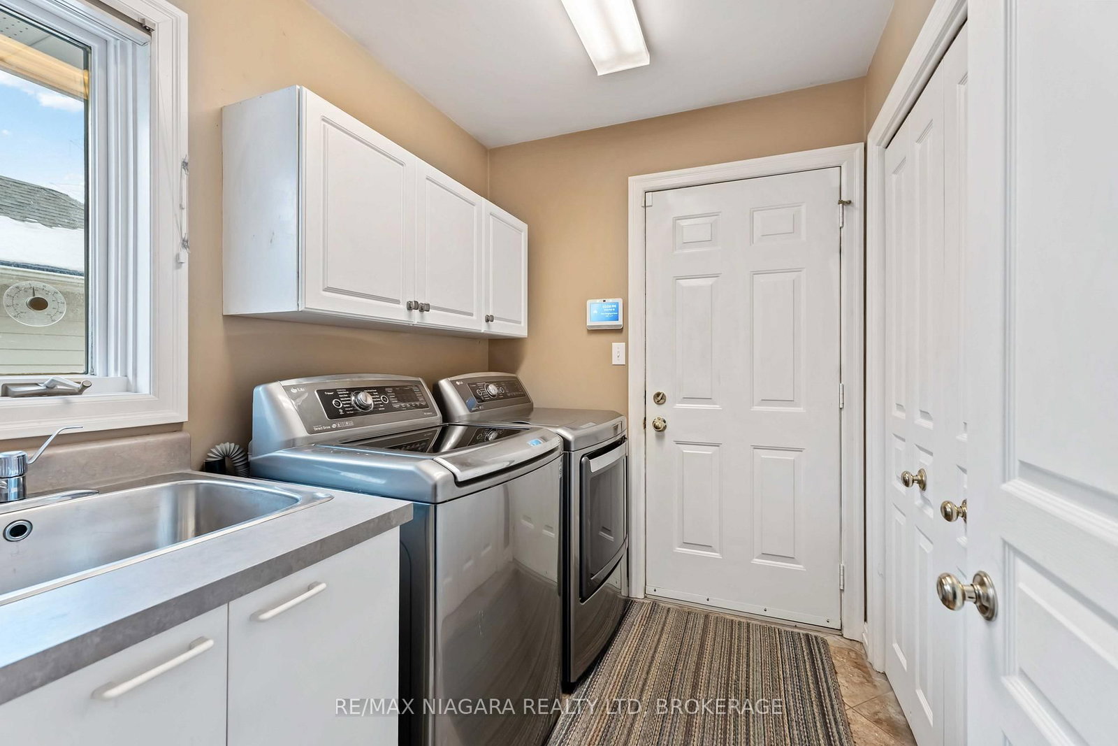 7874 Bishop Avenue • Niagara Falls, ON photo 23