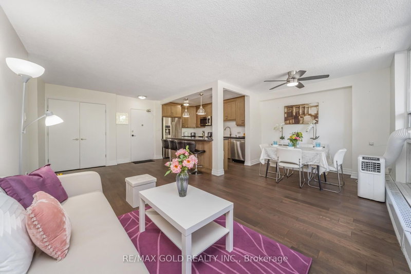 home for lease on 404-1964 Main Street W