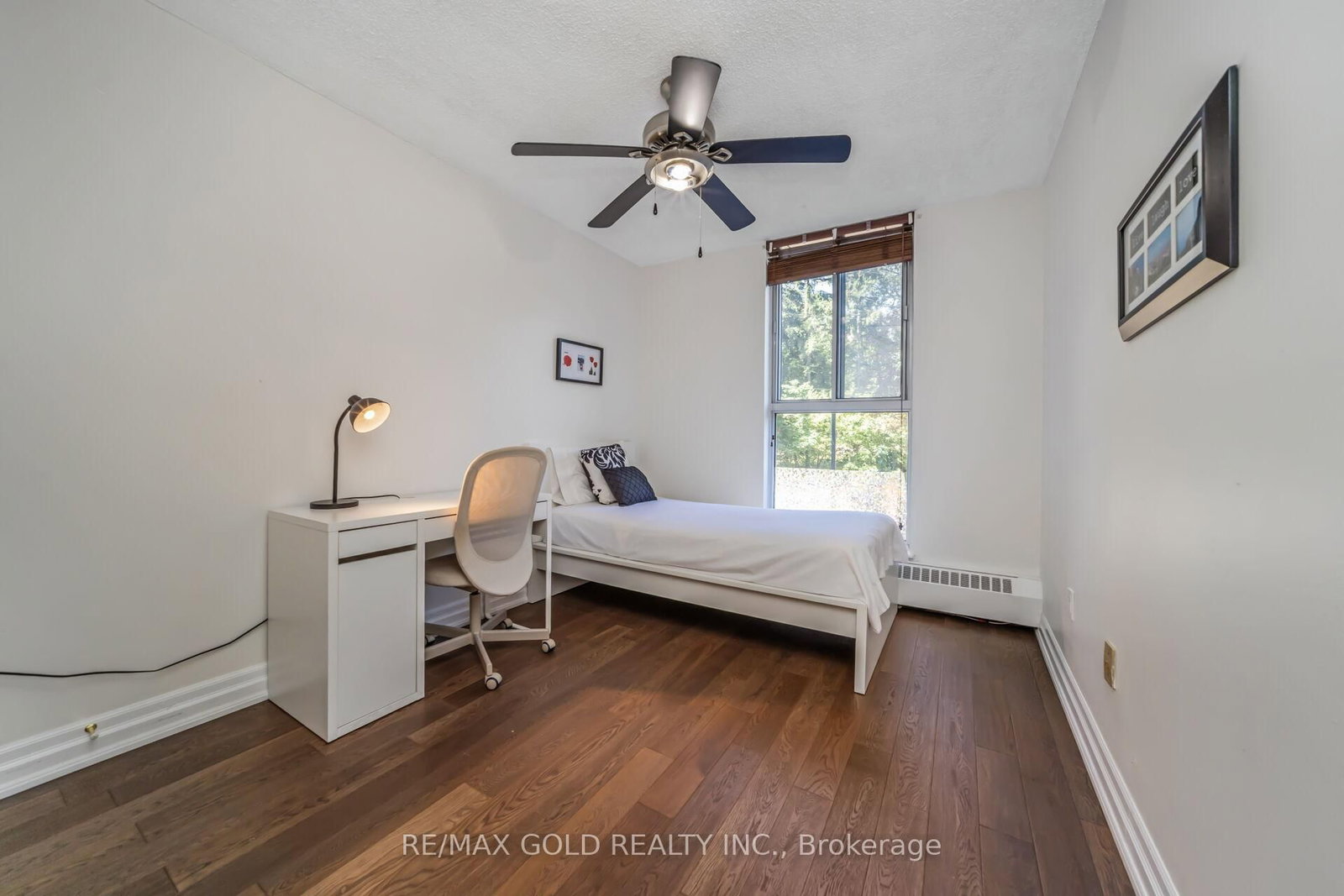 1964 Main Street W, Unit 404 - Photo 18