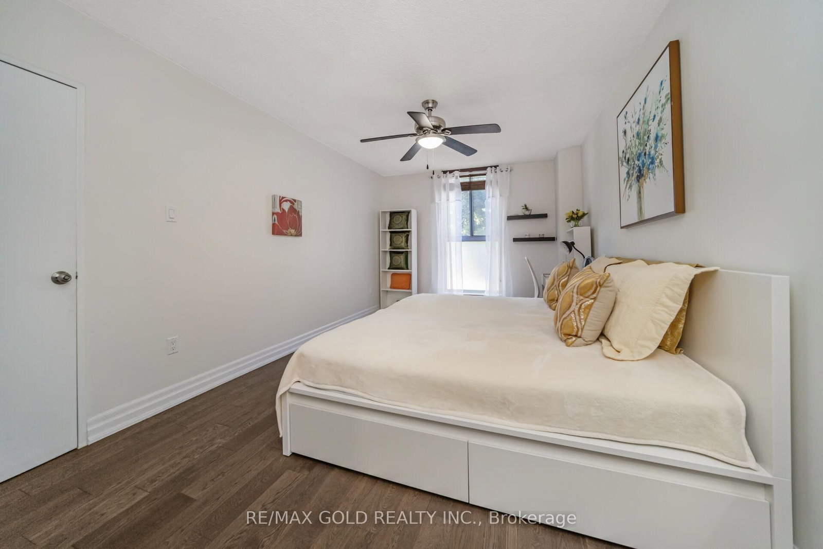 1964 Main Street W, Unit 404 - Photo 24