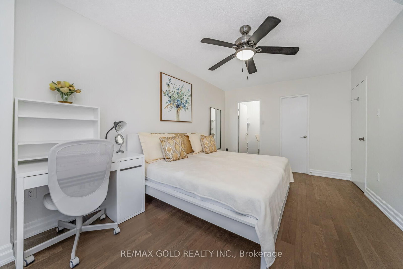 1964 Main Street W, Unit 404 - Photo 26