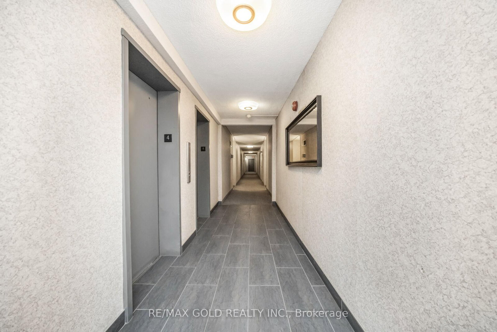 1964 Main Street W, Unit 404 - Photo 31