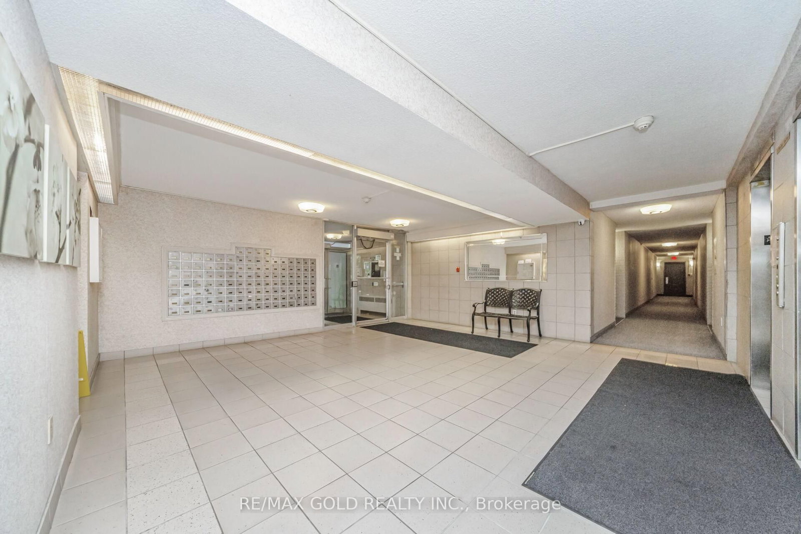 1964 Main Street W, Unit 404 - Photo 34