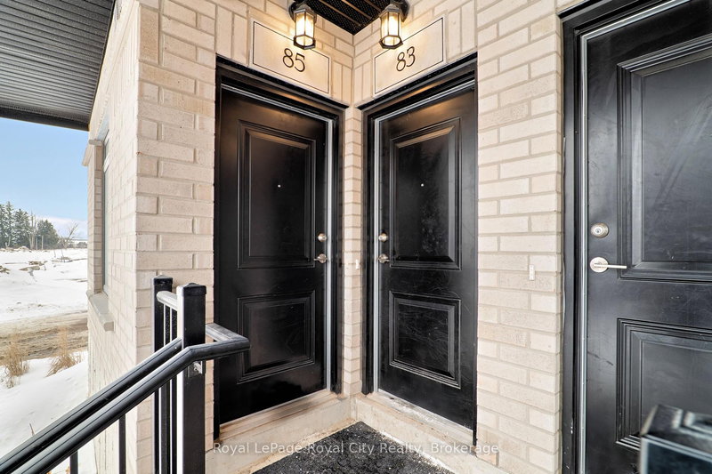 83 Thatcher Dr, Guelph, N1L 1B3 | Image 3