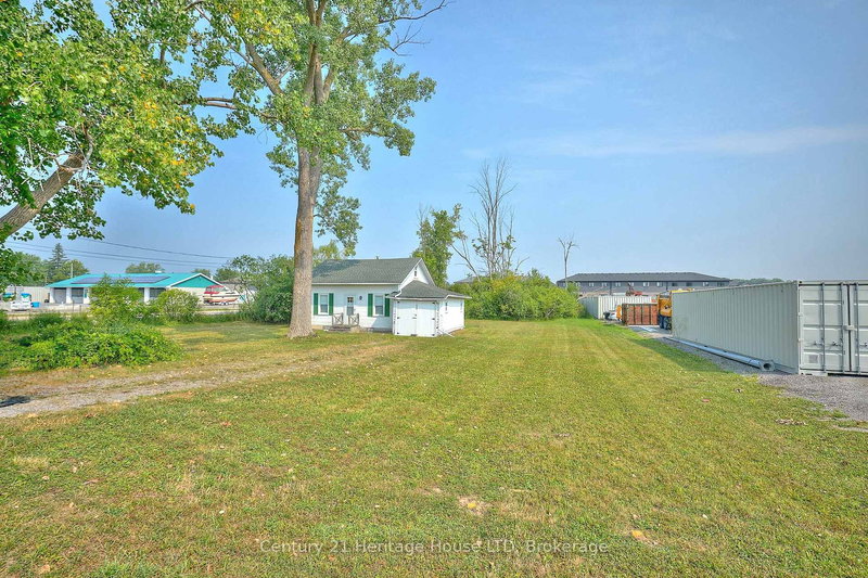 938 Garrison Rd, Fort Erie, L2A 1N7 | Image 2