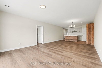440 Falcon Lane — photo 5