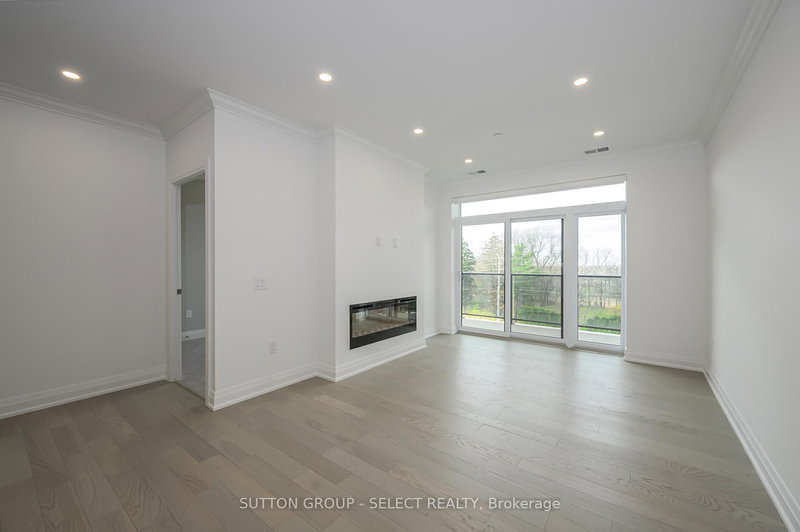 307 - 1975 Fountain Grass Dr, London South, N6K 0M3 | Image 3