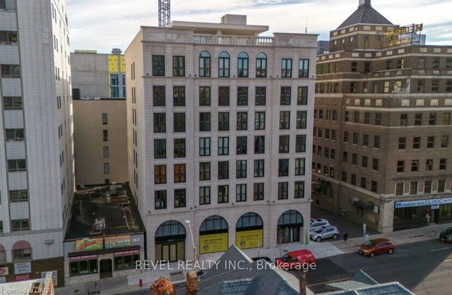 801 - 169 James Street S