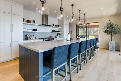 124 Claren Crescent — more photos