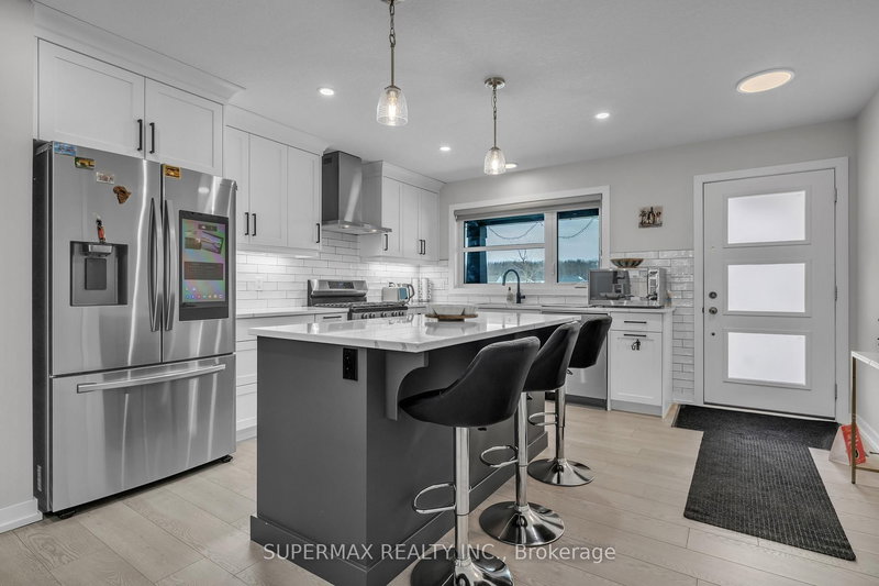 49 Feathers Crossing, St. Thomas, N5R 0M3 | Image 3