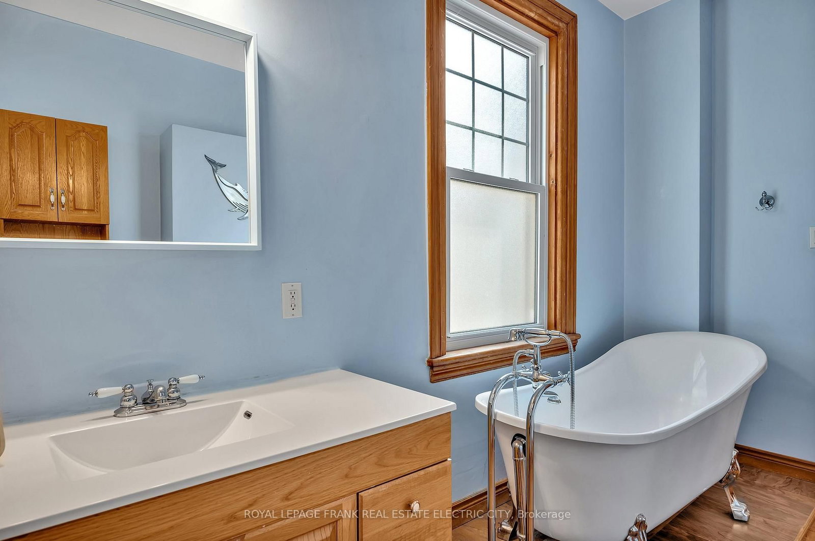 Detached House for sale at 551 Weller Street, Peterborough, Ontario, K9H 2N9 - Town Ward 3 - MLS: X12786420