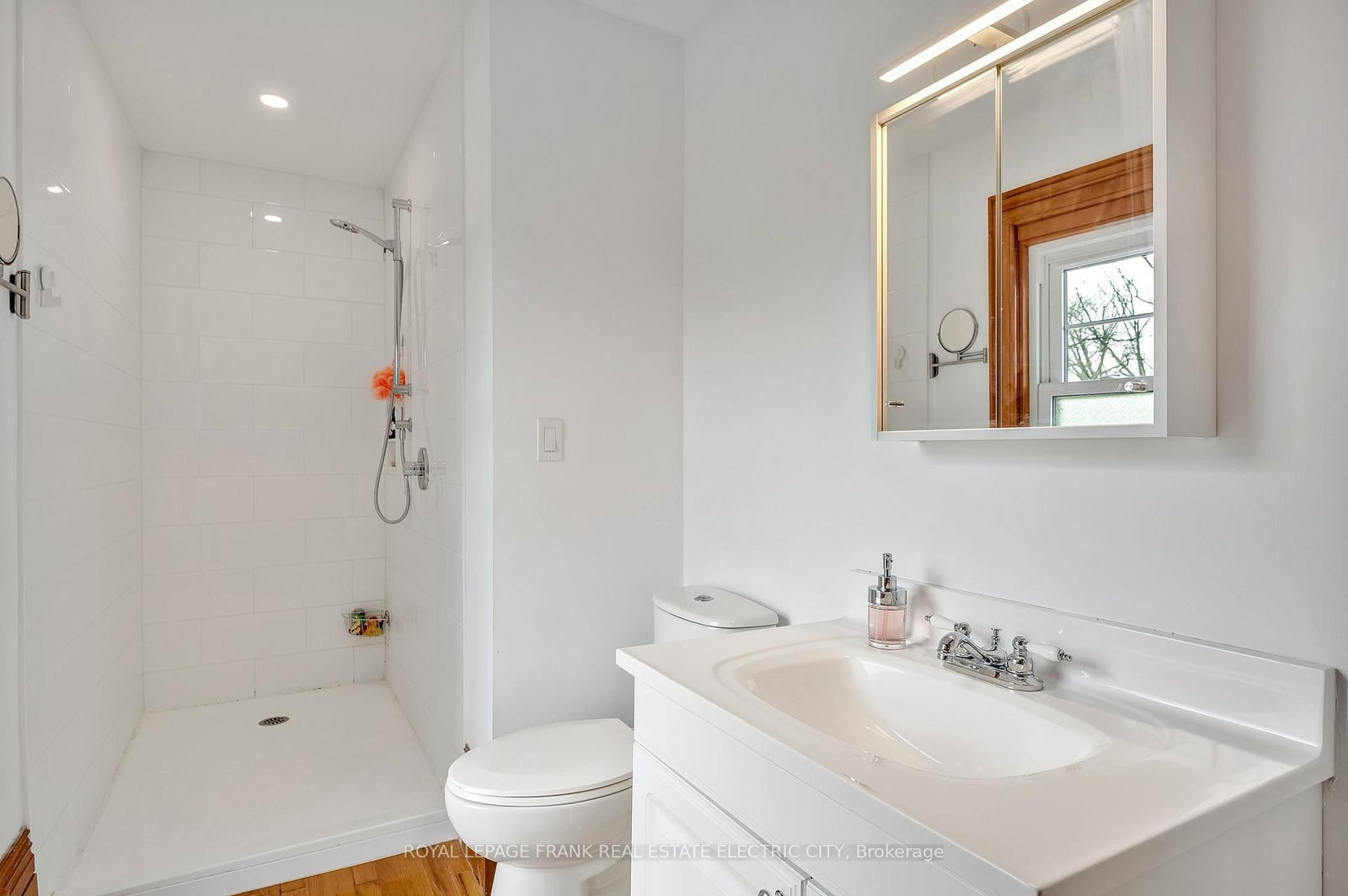 Detached House for sale at 551 Weller Street, Peterborough, Ontario, K9H 2N9 - Town Ward 3 - MLS: X12786420