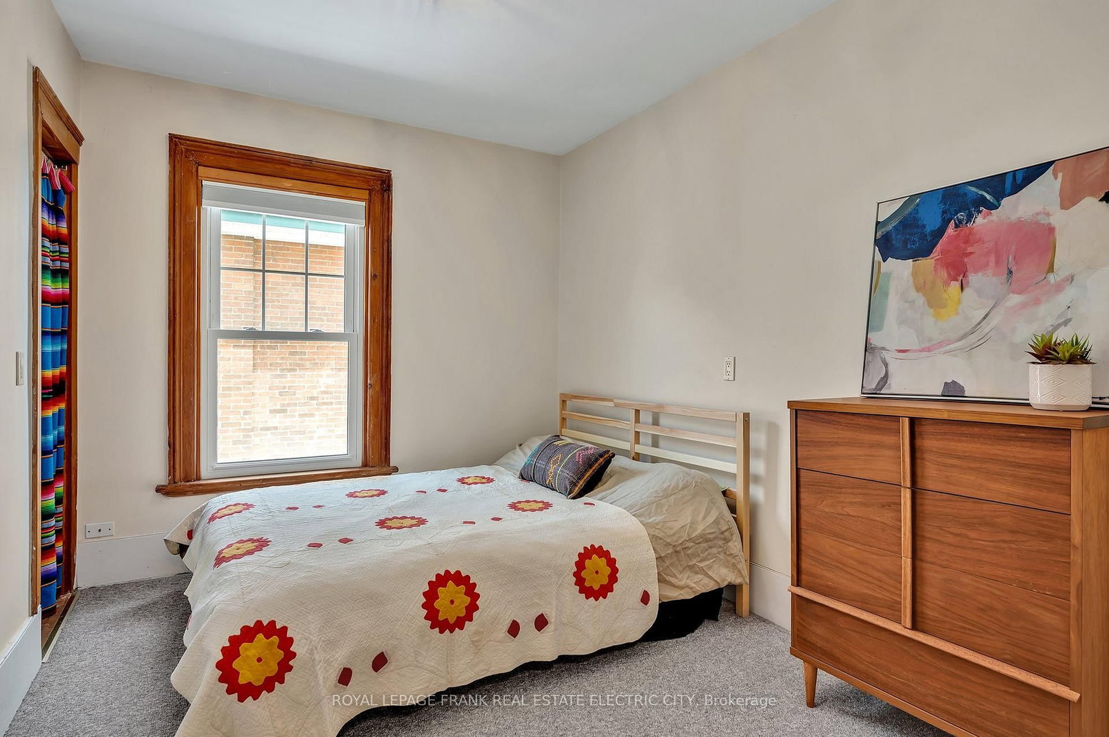 Detached House for sale at 551 Weller Street, Peterborough, Ontario, K9H 2N9 - Town Ward 3 - MLS: X12786420