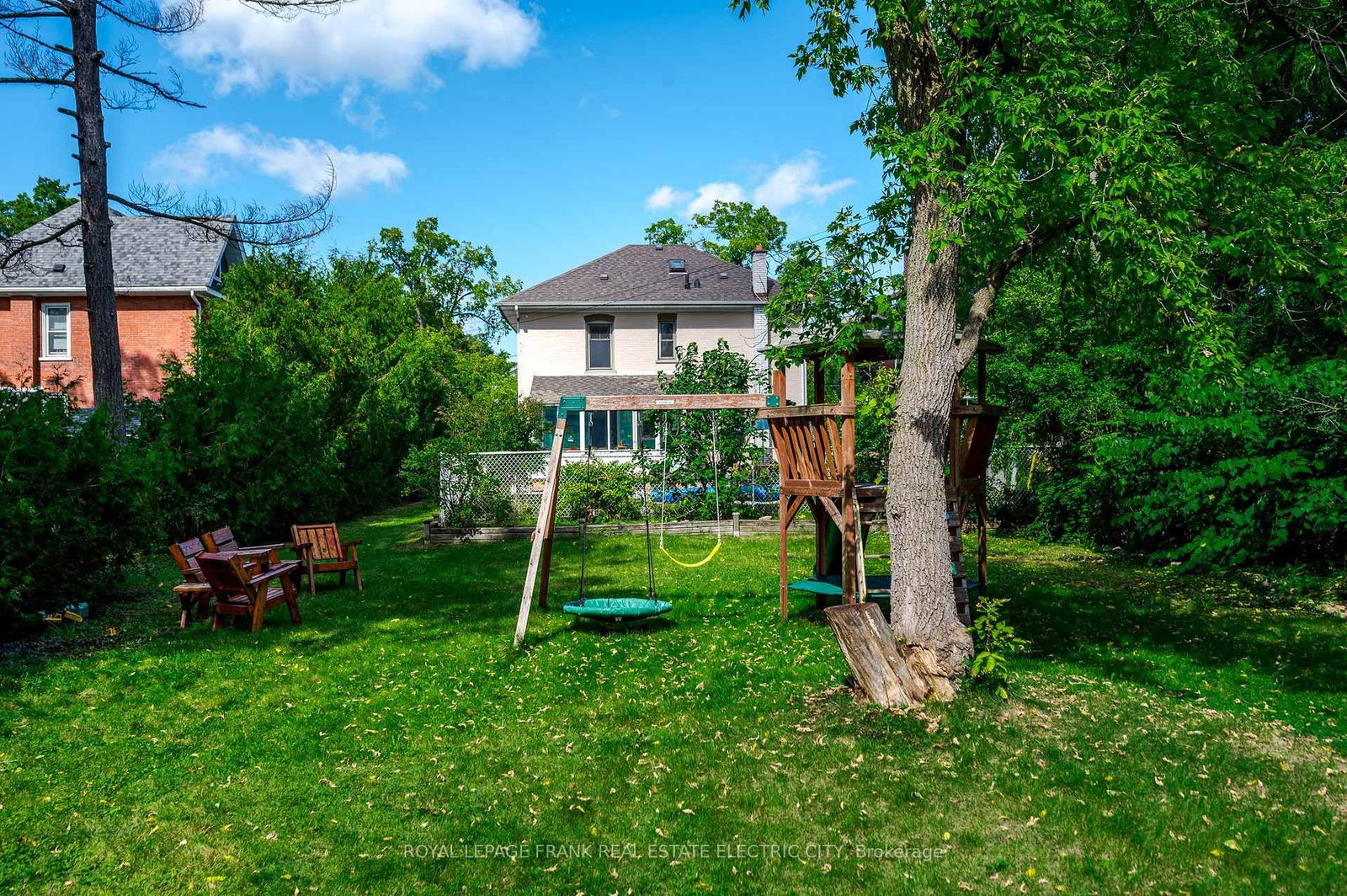 Detached House for sale at 551 Weller Street, Peterborough, Ontario, K9H 2N9 - Town Ward 3 - MLS: X12786420