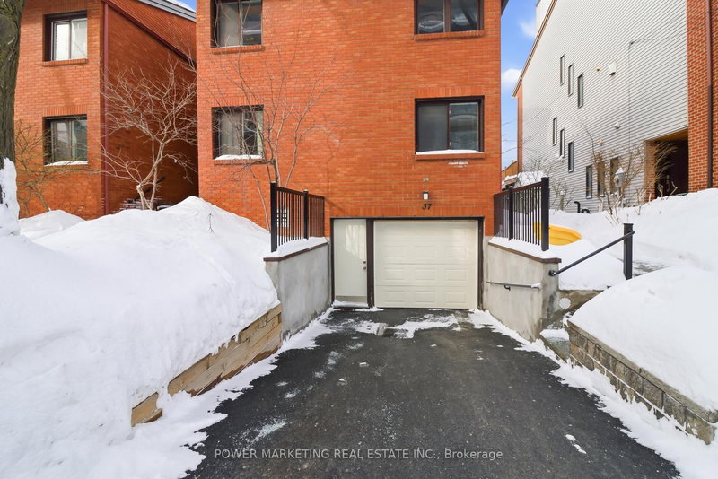 37G ROBINSON Ave, Ottawa, K1N 8N8 | Image 2