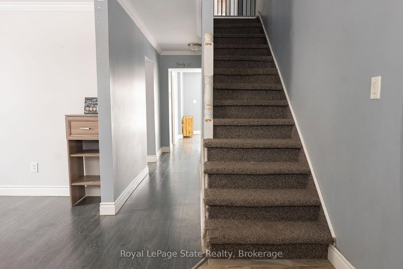 16 Franklin St, Welland, L3C 1R7 | Image 3