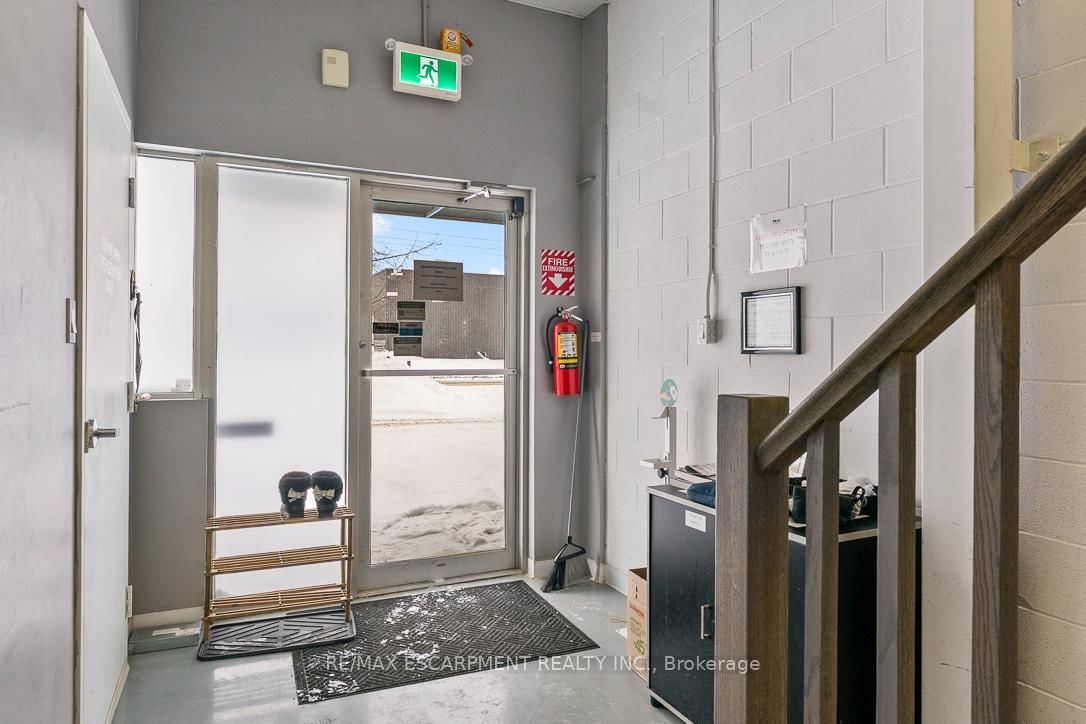 70 Monarch Road, Unit 5 - Photo 3