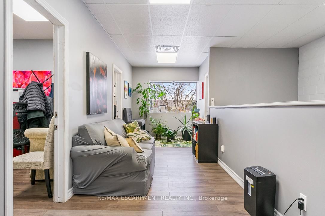 70 Monarch Road, Unit 5 - Photo 34