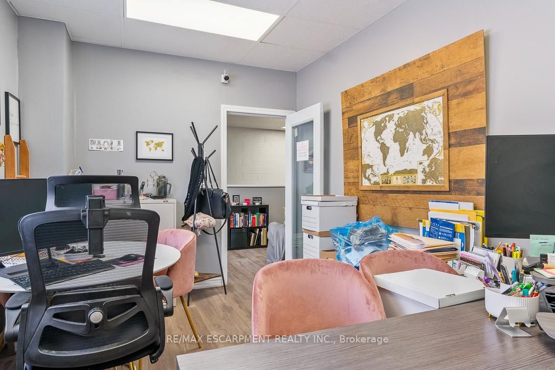 70 Monarch Road, Unit 5 - Photo 39