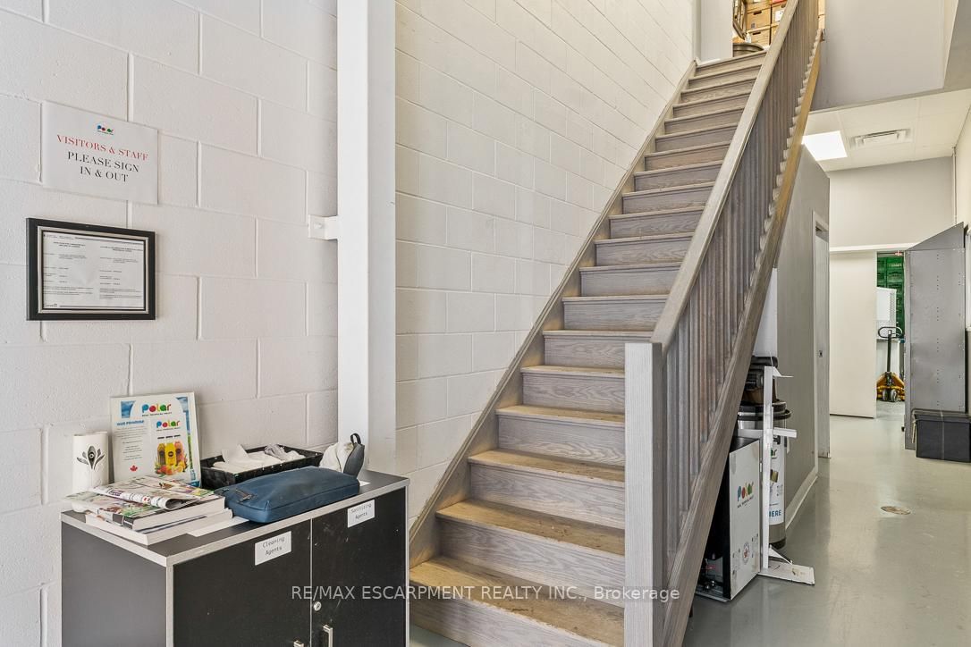 70 Monarch Road, Unit 5 - Photo 4