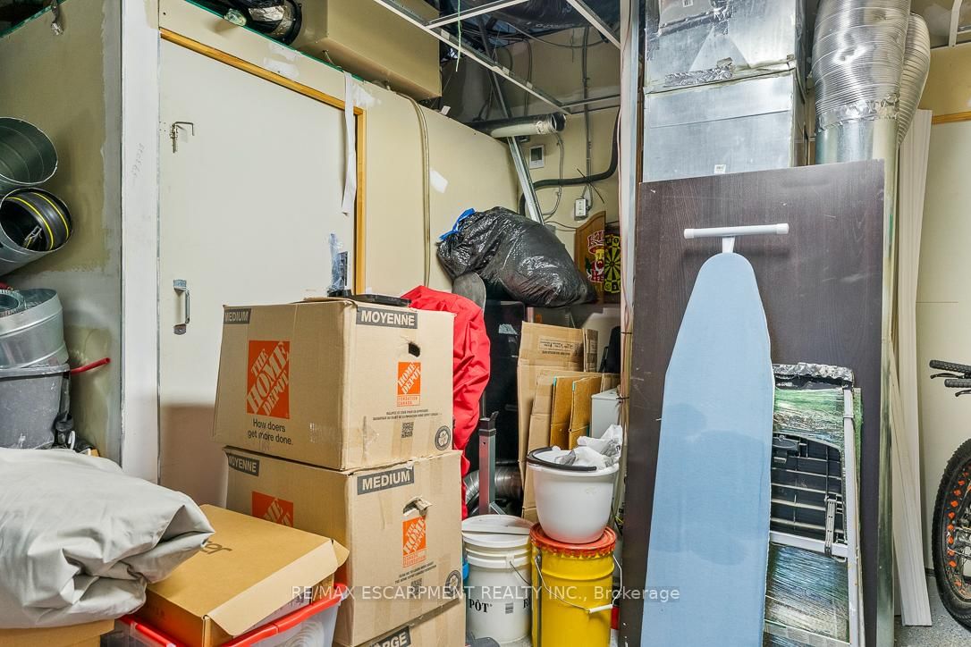 70 Monarch Road, Unit 5 - Photo 41