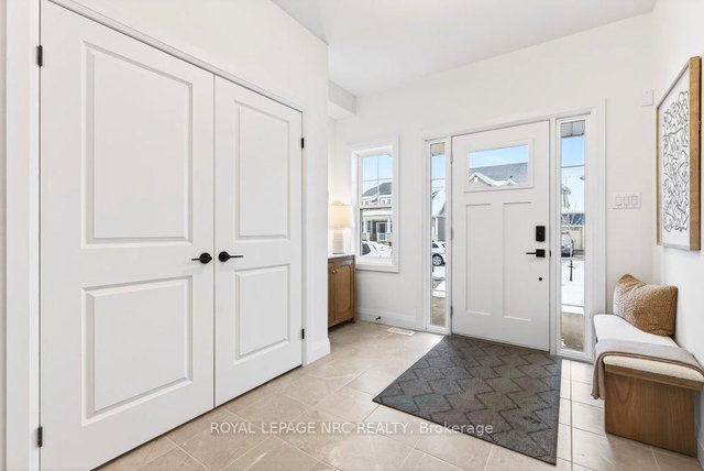 95 Beachwalk Crescent