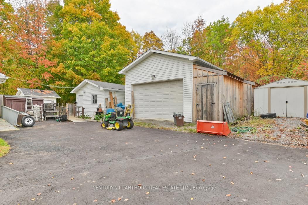 Detached House for sale at 93 Tannery Road, Madoc, Ontario, K0K 2K0 - Madoc - MLS: X12786930