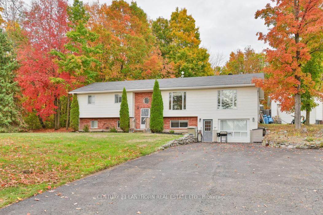 Detached House for sale at 93 Tannery Road, Madoc, Ontario, K0K 2K0 - Madoc - MLS: X12786930