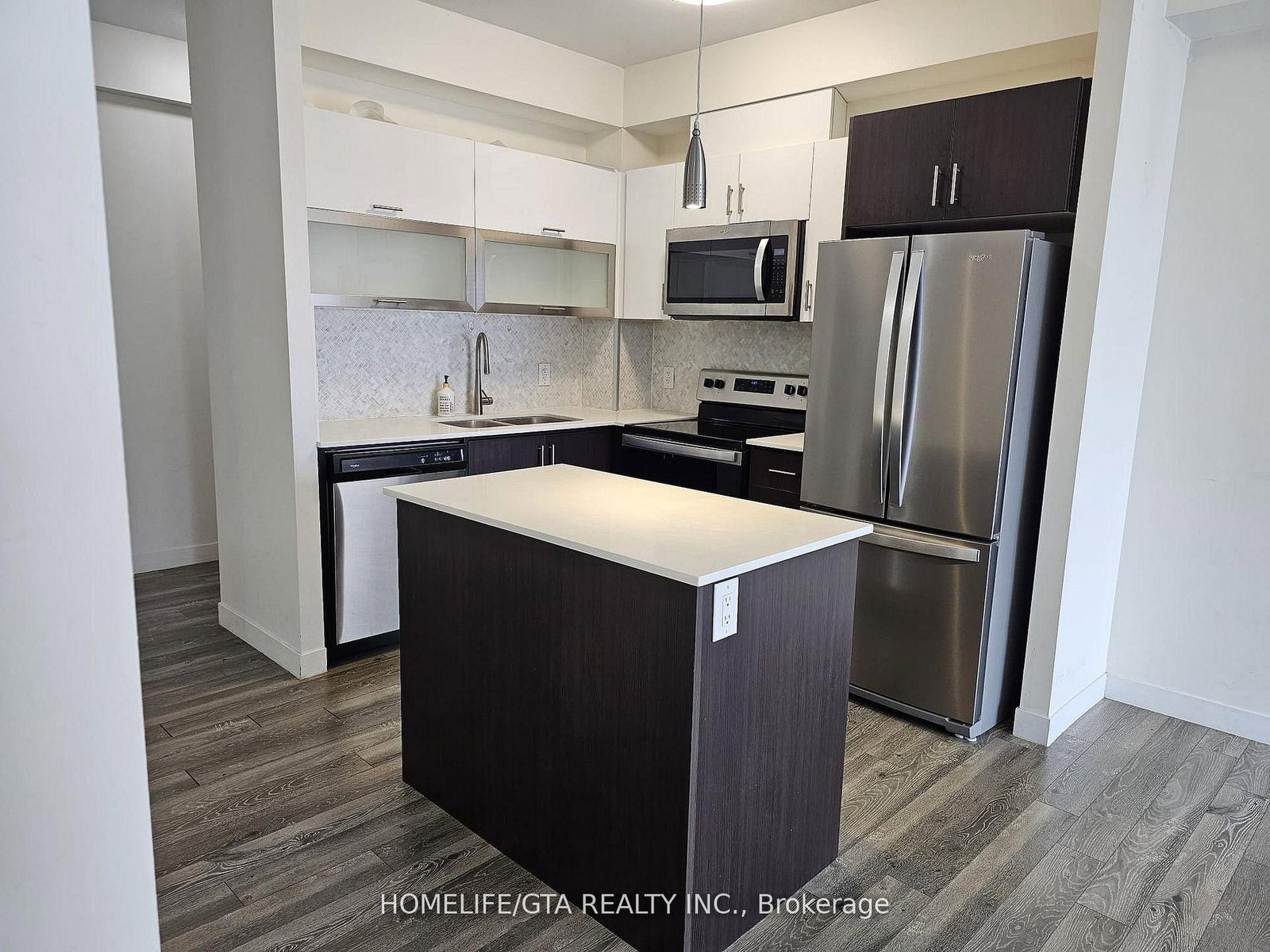 128 King Street N, Unit 811 - Photo 15