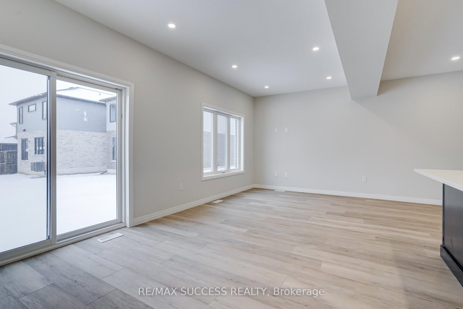 147 Siebert Avenue - Photo 15