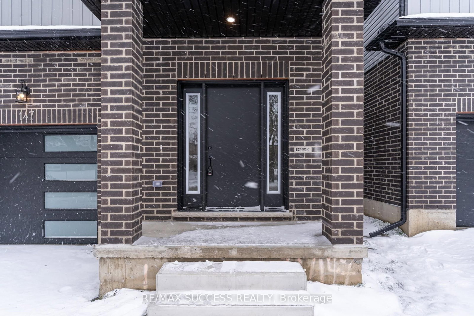 147 Siebert Avenue - Photo 6