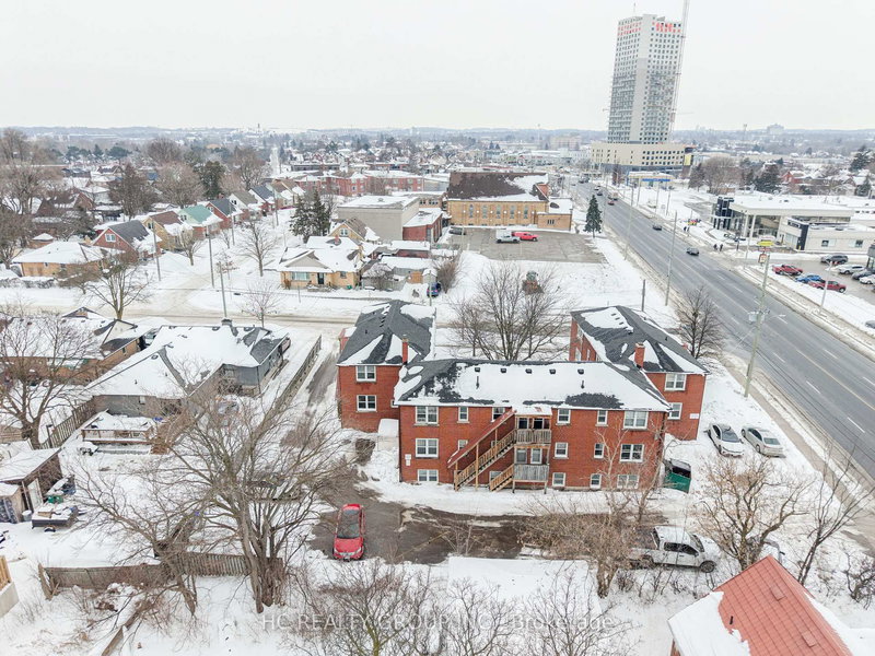 10-14 Rosedale Ave, Kitchener, N2H 1J3 | Image 2